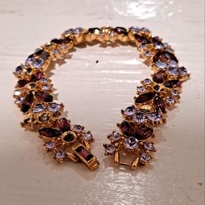 Bracelet,  gold and amethyst in color
